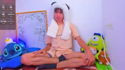  E  L  Y   K  I  N  G   online show from July 3, 8:13 pm