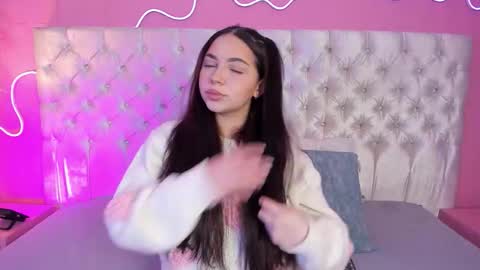 Snapshot of ely_maldox chatting on September 20, 12:08 pm Ely online show from September 20, 12:08 pm