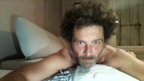 elyjahoye online show from November 12, 12:46 am