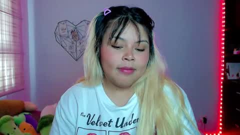 Ely online show from December 4, 9:47 pm