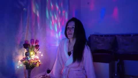 Snapshot of elysasun chatting on February 1, 10:44 pm Elisa online show from February 1, 10:44 pm