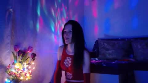 Snapshot of elysasun chatting on March 11, 9:48 pm Elisa online show from March 11, 9:48 pm