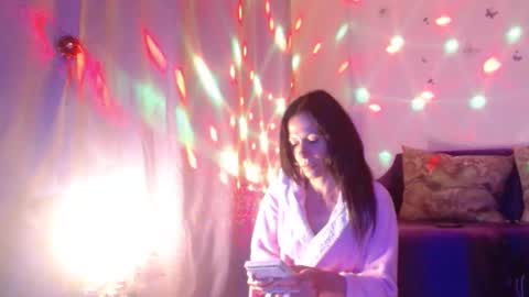 Elisa online show from October 25, 10:54 pm