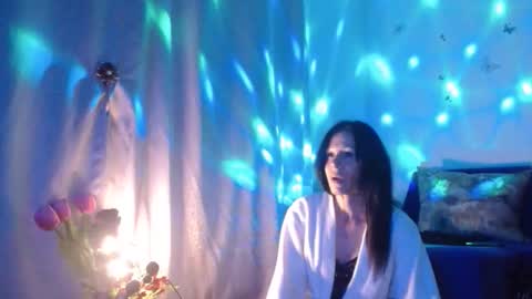 Elisa online show from November 8, 1:52 am