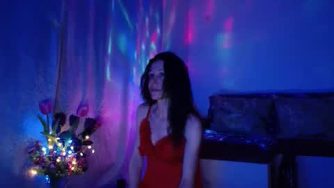 Snapshot of elysasun chatting on February 14, 10:25 pm Elisa online show from February 14, 10:25 pm