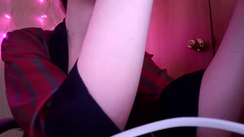 Snapshot of elza_com chatting on December 8, 8:41 am Elza Kom online show from December 8, 8:41 am