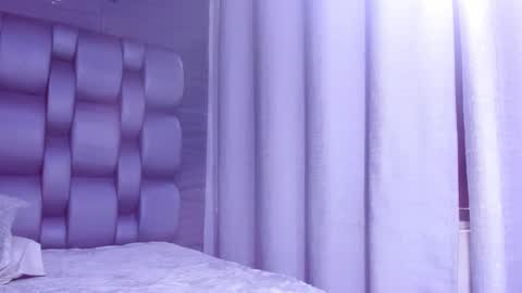 ema_grey1 online show from October 28, 5:58 pm