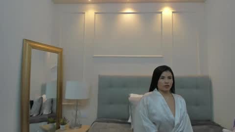 Snapshot of ema_jons chatting on September 18, 5:55 am Ema jons online show from September 18, 5:55 am