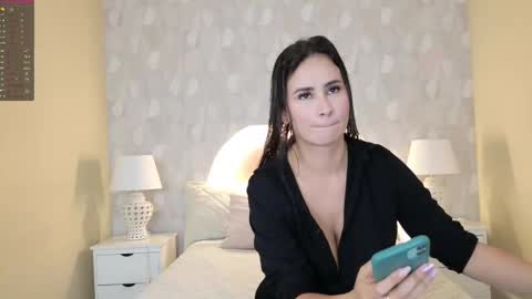 Snapshot of ema_wolf chatting on March 3, 12:06 pm Ema online show from March 3, 12:06 pm