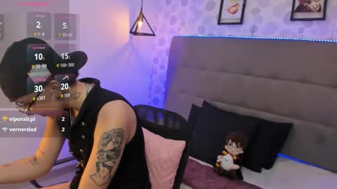 emahills__axelrose online show from October 31, 2:34 am