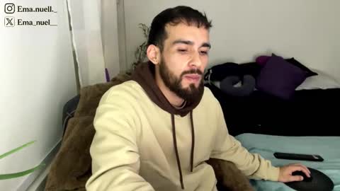 emanuell___ online show from May 19, 1:12 am