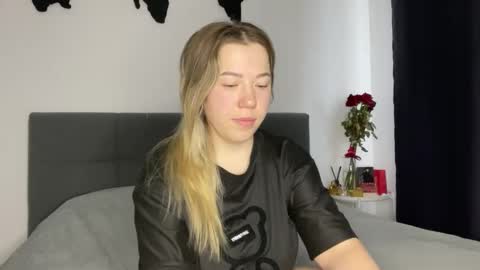 Snapshot of ember_bunny chatting on February 1, 8:08 am alice online show from February 1, 8:08 am