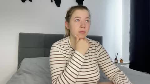 Snapshot of ember_bunny chatting on February 21, 9:02 am alice online show from February 21, 9:02 am
