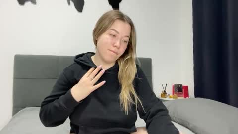 Snapshot of ember_bunny chatting on February 3, 3:06 pm alice online show from February 3, 3:06 pm
