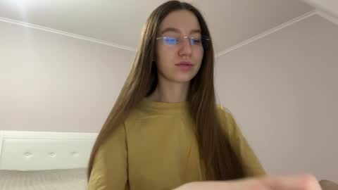 Alina online show from March 25, 6:25 pm
