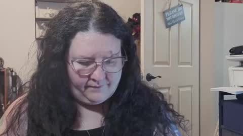 Emberlyn Nix online show from September 16, 6:05 am