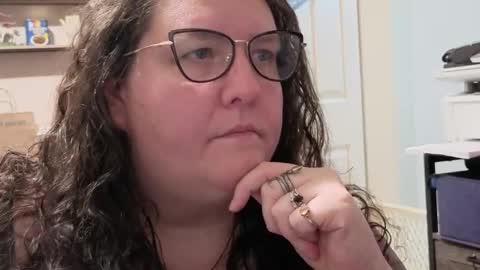 Emberlyn Nix online show from September 14, 5:54 am