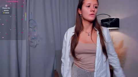 Emma online show from November 12, 1:19 am