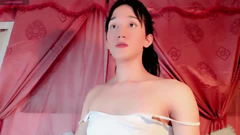 Emely Rous online show from December 3, 5:37 am