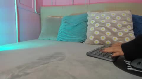 Emy online show from September 19, 1:37 pm