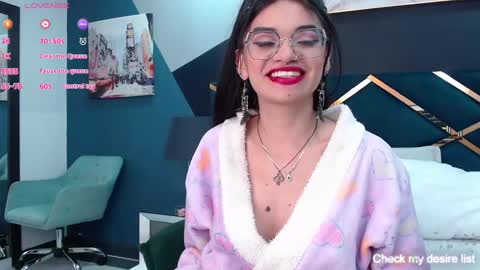 Snapshot of emerald_gh chatting on March 6, 9:58 am Danna online show from March 6, 9:58 am