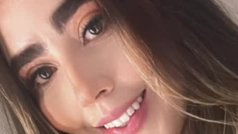 emi_royse online show from June 16, 5:39 pm