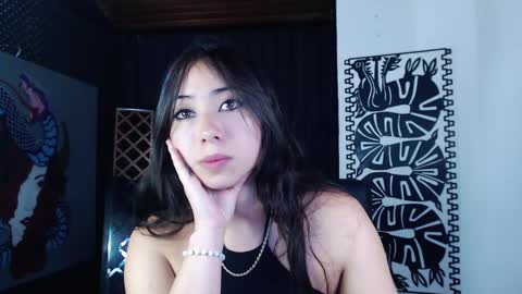 Snapshot of emiantonella_ chatting on February 5, 2:51 am Antonella online show from February 5, 2:51 am