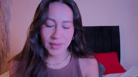 Emilia Gomez online show from January 15, 12:30 am