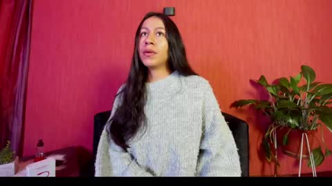 Emilia Gomez online show from May 11, 12:12 pm