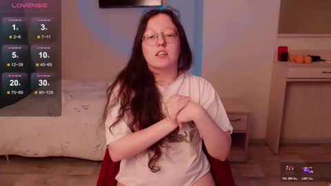 Emi online show from October 20, 4:01 pm