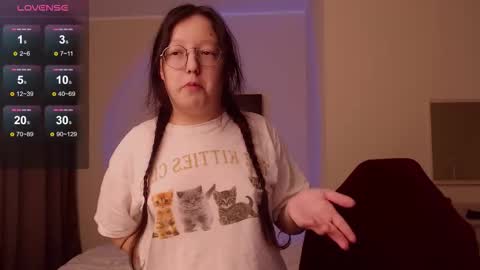 Emi online show from October 23, 2:18 pm