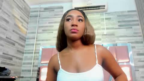 Emy online show from February 20, 6:54 pm