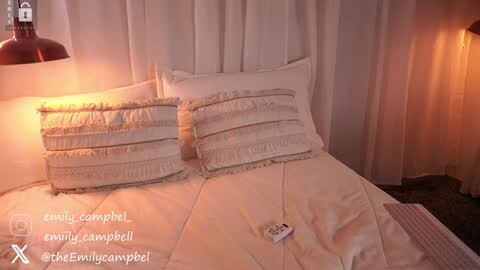 Snapshot of emiilycampbell chatting on March 8, 3:17 am Emily Campbell online show from March 8, 3:17 am