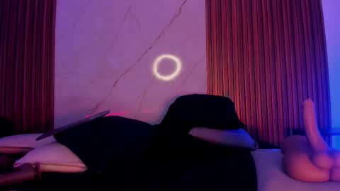   online show from October 7, 3:24 am