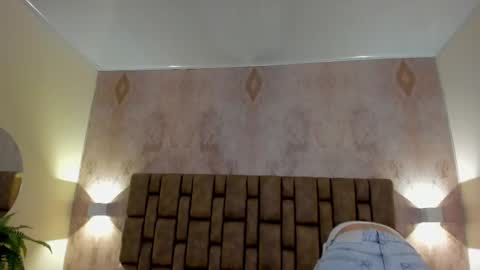    online show from March 1, 12:23 pm