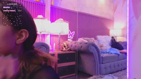 Emily online show from January 8, 12:47 pm