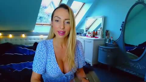 Emila online show from January 16, 9:37 am