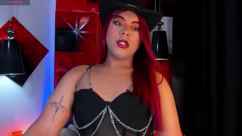 Emili roux online show from October 15, 6:09 pm