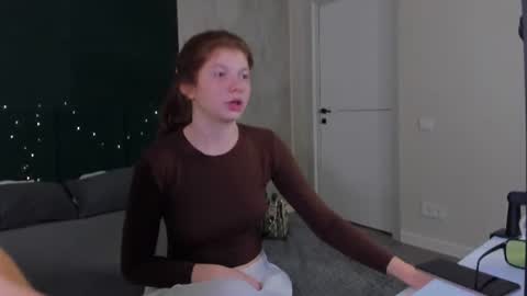 Emilia online show from June 15, 1:19 am