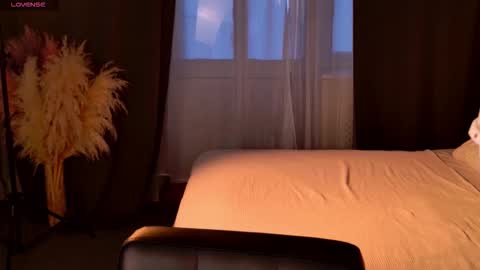 emilia_dream online show from September 24, 3:19 pm