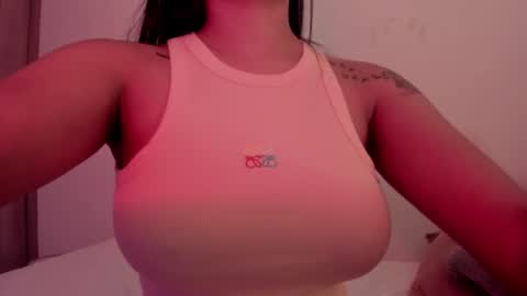 Emilia Big Boobs online show from January 8, 2:25 pm