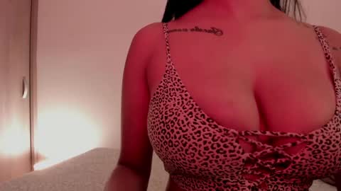Emilia Big Boobs online show from January 17, 5:19 pm
