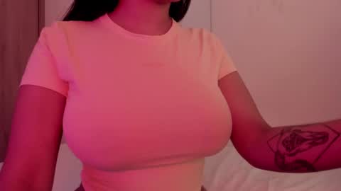 Emilia Big Boobs online show from January 7, 8:10 pm
