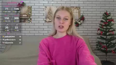 Snapshot of emiliaduchess chatting on December 28, 11:41 am Amili online show from December 28, 11:41 am