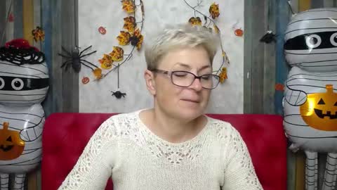 EmiliaGree online show from November 2, 7:58 pm