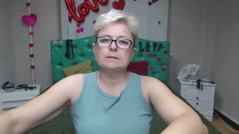 EmiliaGree online show from October 12, 6:06 am