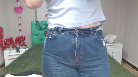 EmiliaGree online show from November 27, 7:10 pm