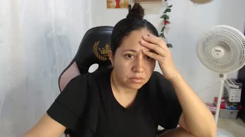emiliany layla perez online show from September 15, 3:08 am