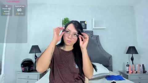 EmiliaRose online show from October 7, 10:39 pm