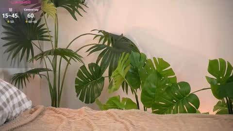 Snapshot of emiliiaw chatting on September 15, 2:07 pm emiliiaw online show from September 15, 2:07 pm